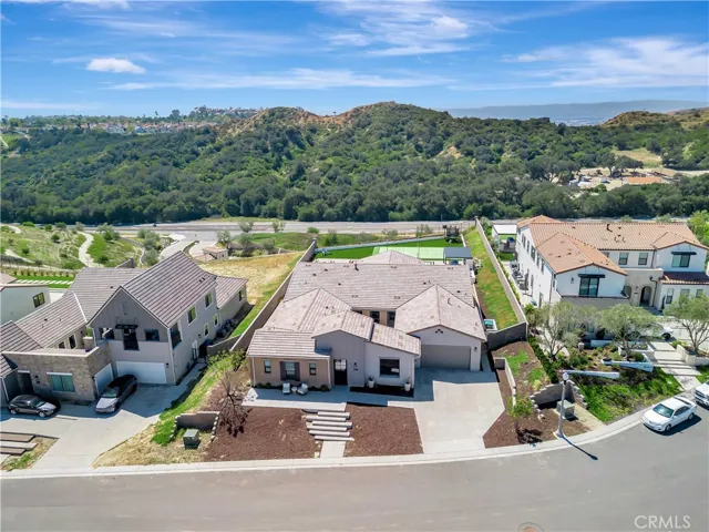 18411 Boulder Bluff, Silverado, California 92676