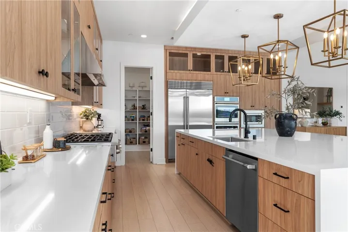 18411 Boulder Bluff, Silverado, California 92676
