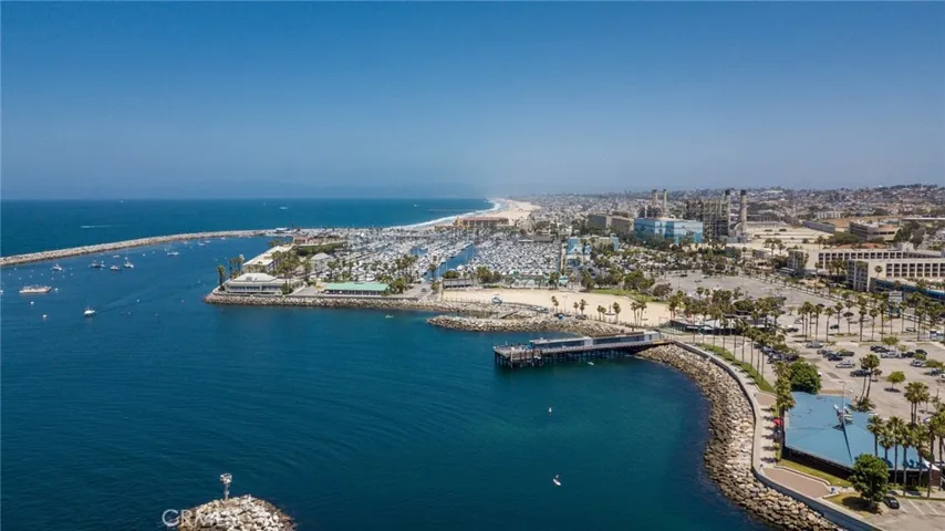 2209 Carnegie Lane 2, Redondo Beach, California 90278