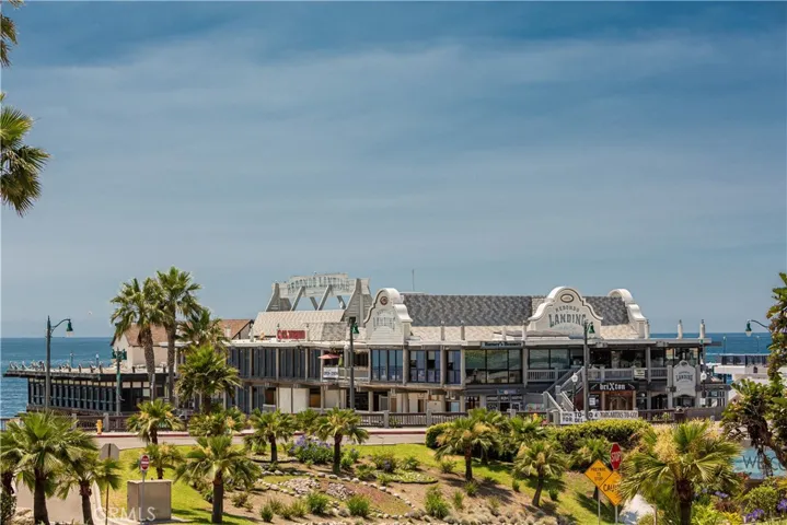 2209 Carnegie Lane 2, Redondo Beach, California 90278