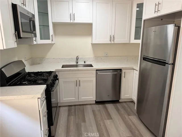 2209 Carnegie Lane 2, Redondo Beach, California 90278