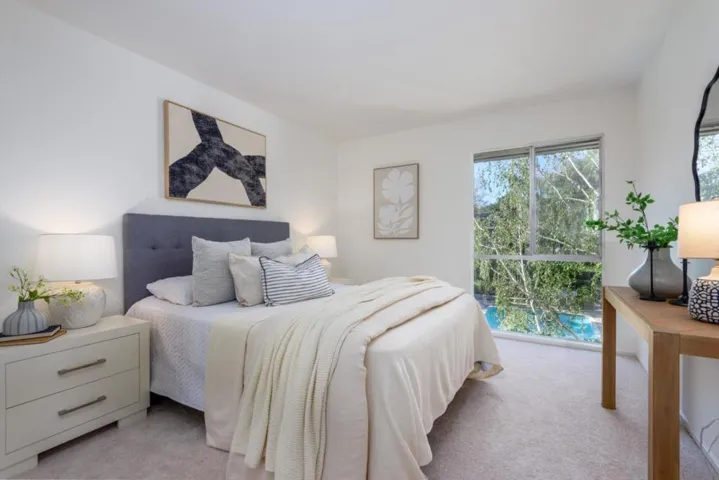 675 Sharon Park Drive 311, Menlo Park, California 94025