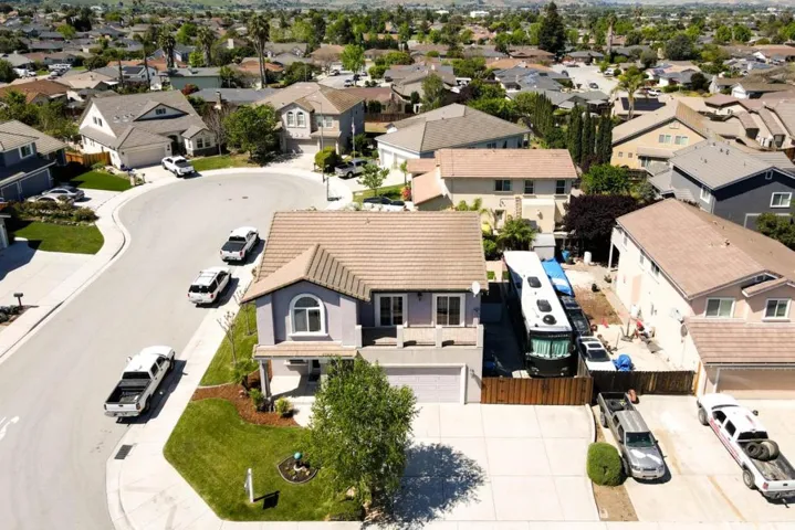 1890 Calistoga Drive, Hollister, California 95023