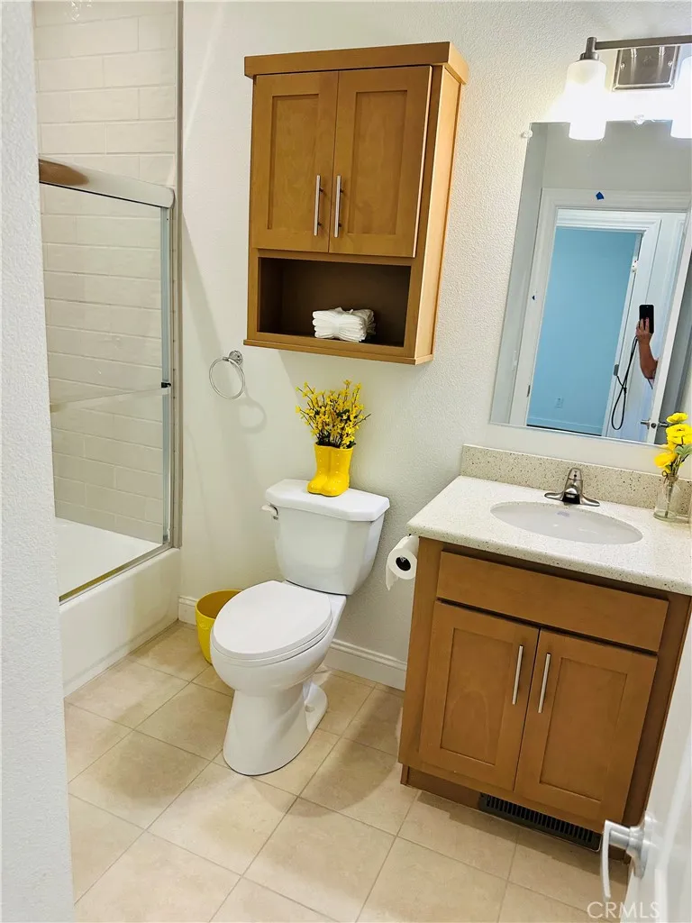 Hall Bathroom