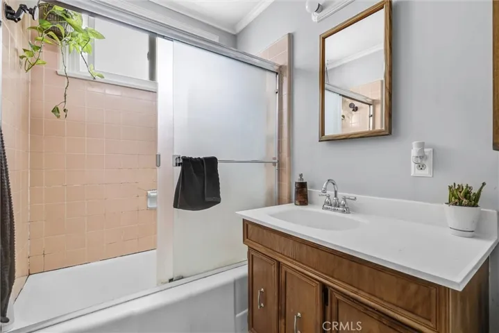 Back Apartment, Bathroom, Tub and Shower