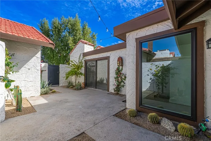 2255 Miramonte W D, Palm Springs, California 92264