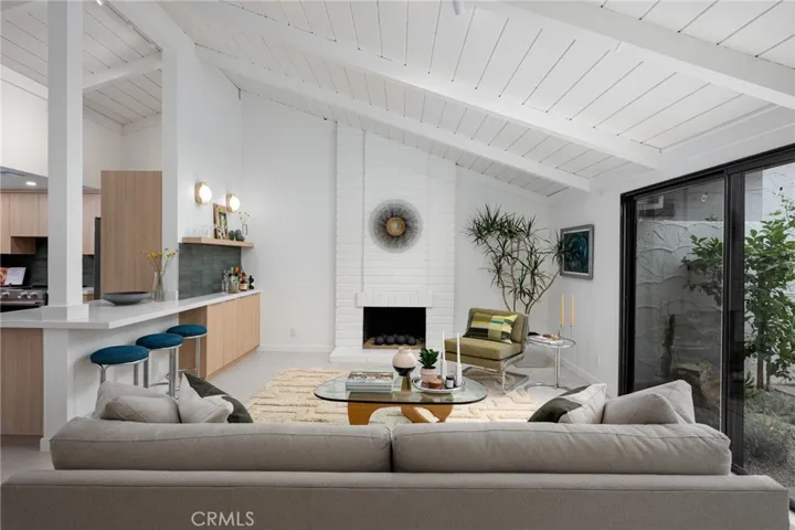 2255 Miramonte W D, Palm Springs, California 92264