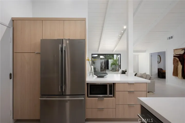 2255 Miramonte W D, Palm Springs, California 92264