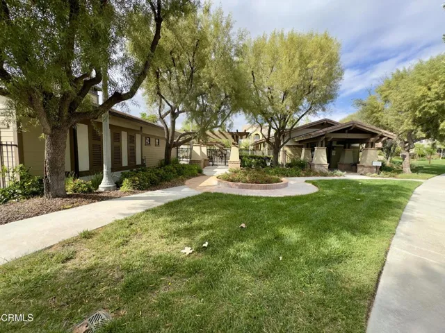28. Clubhouse