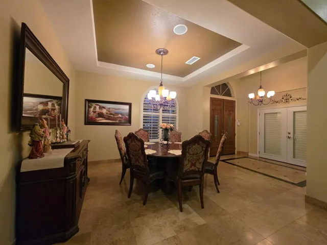Formal Dining