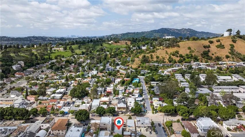 BEST LOCATION BETWEEN GLENDALE/GLASSIEL PARK & EAGLE ROCK