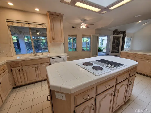 Open Kitchen