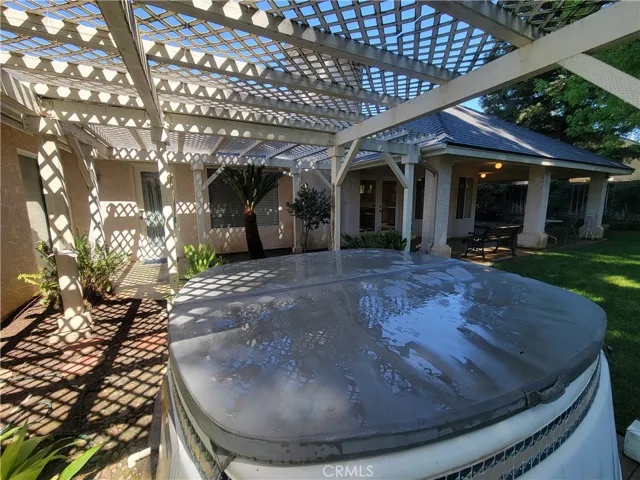 Perfect Yard for Grand Living!