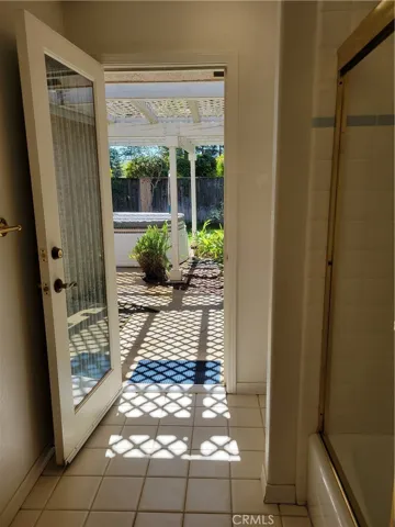 Hall Bath To Spa Access