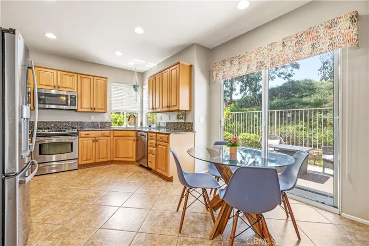 28033 Memory Lane, Valencia, California 91354