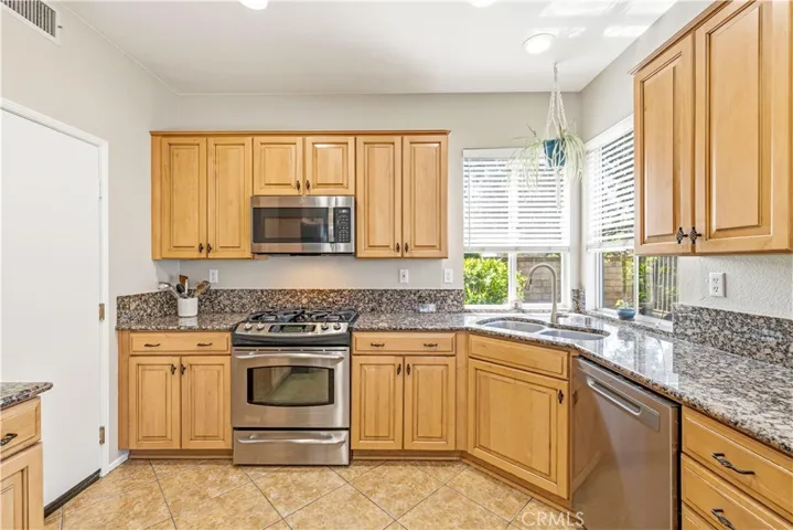 28033 Memory Lane, Valencia, California 91354