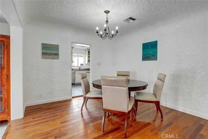 5723 Ensign, North Hollywood, California 91601