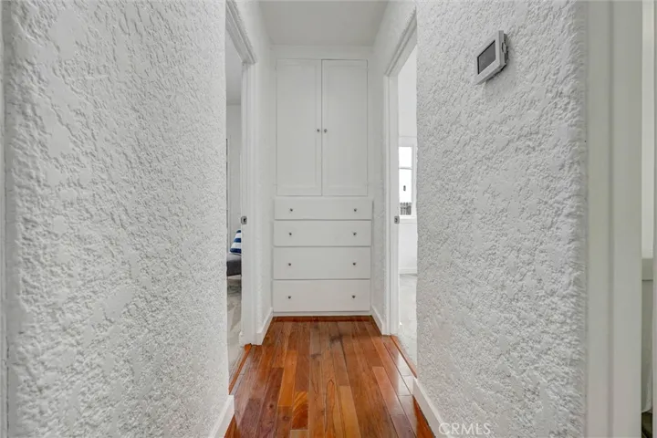 5723 Ensign, North Hollywood, California 91601