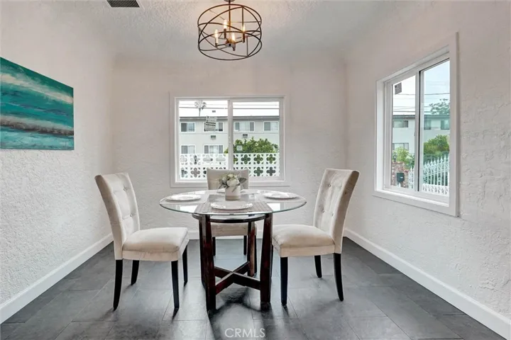 5723 Ensign, North Hollywood, California 91601