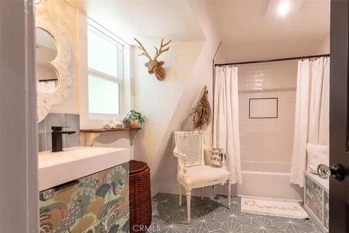 upstairs bathroom