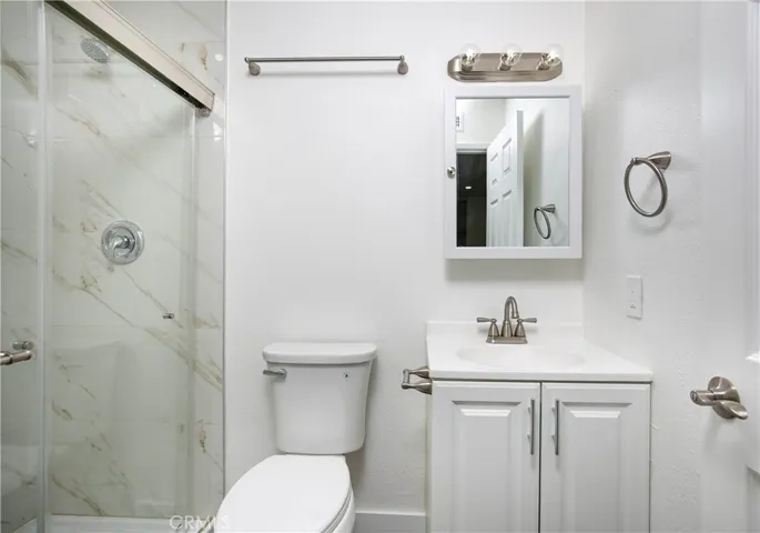 42803 Alexo, Lancaster, California 93536