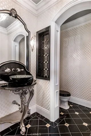 Powder Room