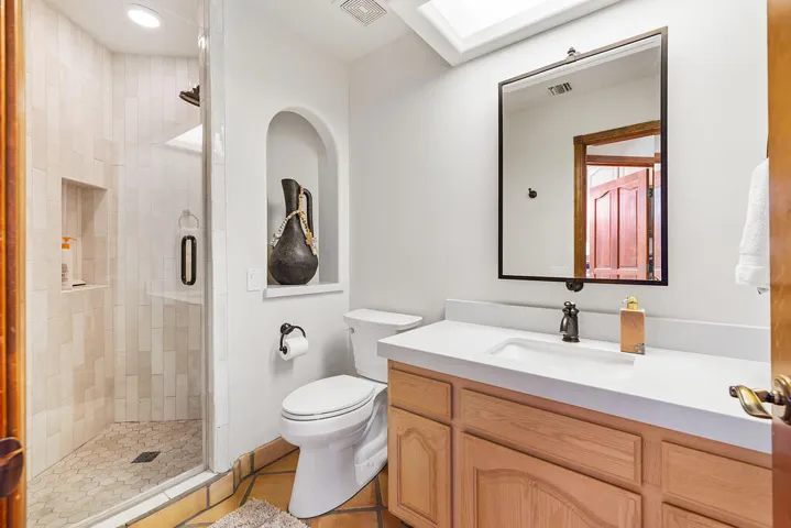 Guest Bath Room