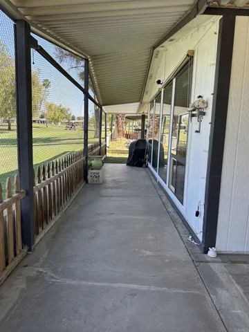 Golf net to protect errant balls