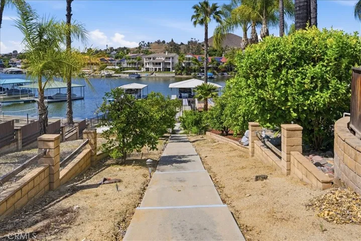 23316 Gray Fox Drive, Canyon Lake, California 92587