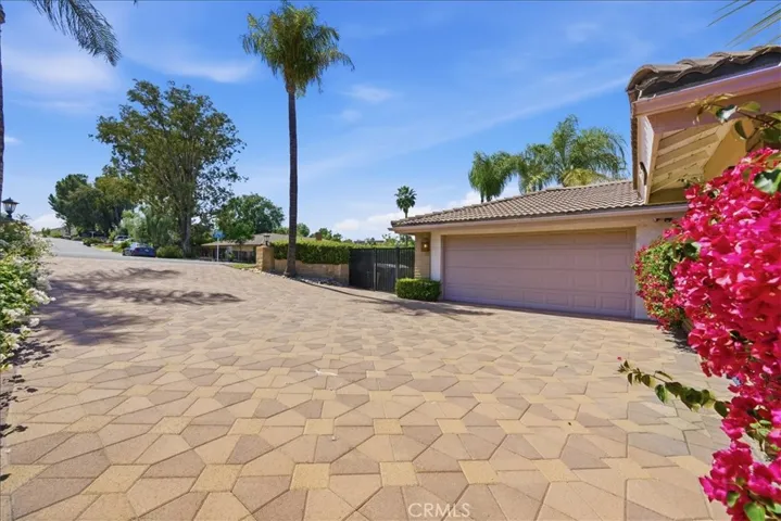 23316 Gray Fox Drive, Canyon Lake, California 92587