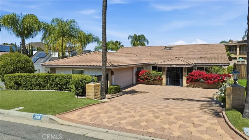 23316 Gray Fox Drive, Canyon Lake, California 92587