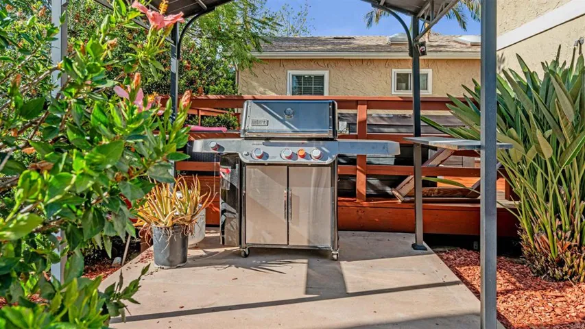 9201 Brookside Circle, Spring Valley, California 91977