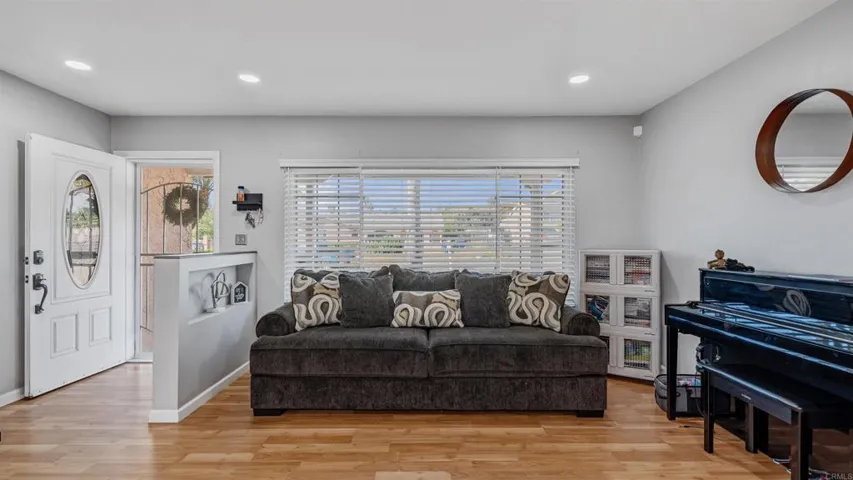 9201 Brookside Circle, Spring Valley, California 91977