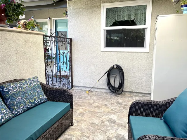 1851 Mckinney Way, Seal Beach, California 90740