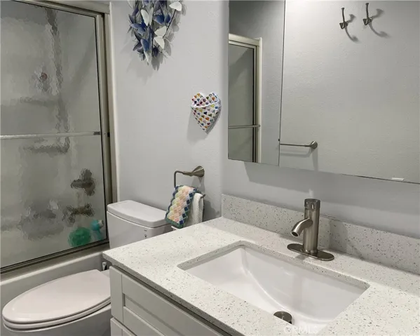 1851 Mckinney Way, Seal Beach, California 90740