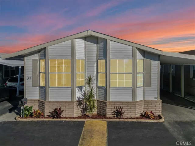 9080 Bloomfield ave spc 31 Cypress