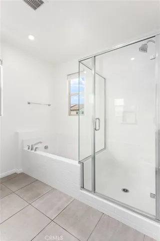Ensuite bath