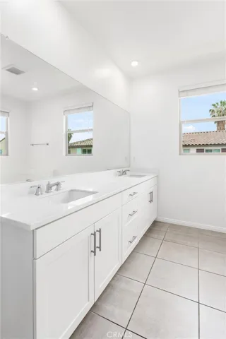 Ensuite bath