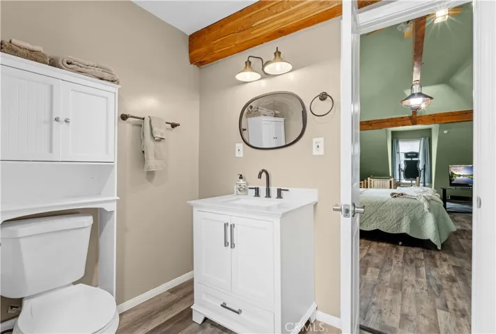Guest bath upstairs suite