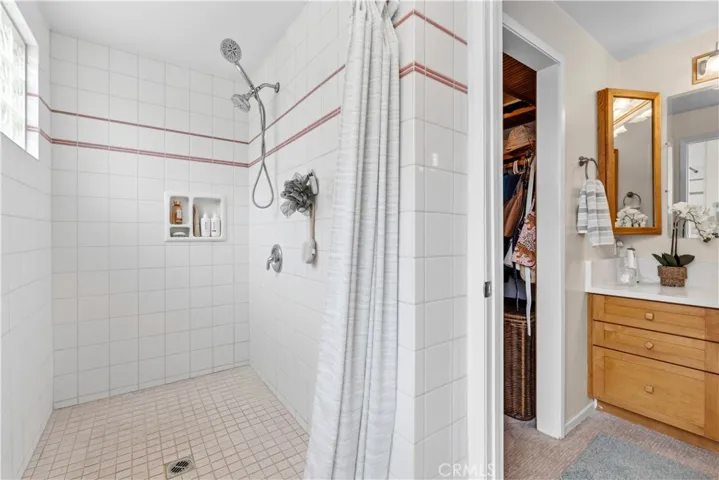 Primary suite bath