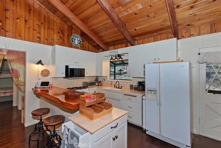 2452 Spring, Running Springs, California 92382