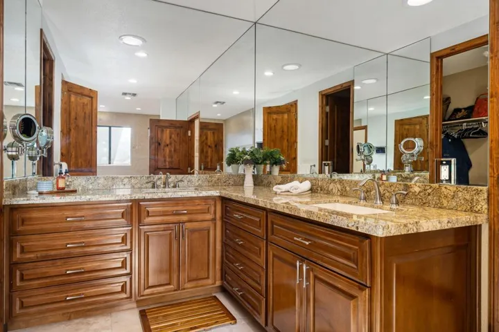 99-web-or-mls-TKApache_OPMG_0426_099