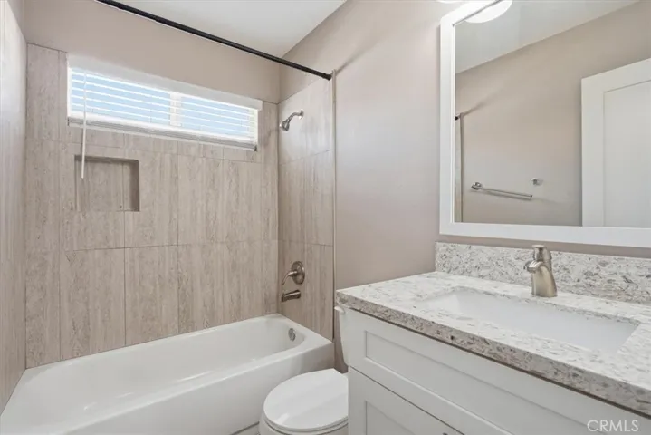 10128 Camino De Rosa, Riverside, California 92503