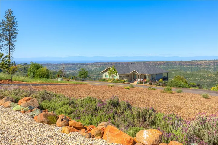 6092 Cliff Drive, Paradise, California 95969
