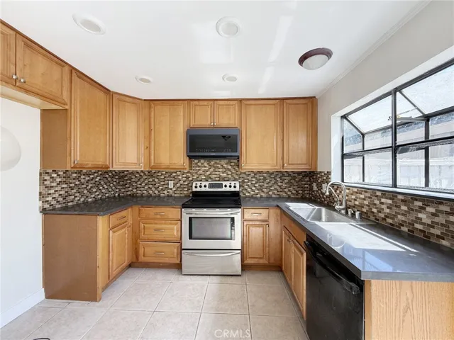 231 Springview, Irvine, California 92620