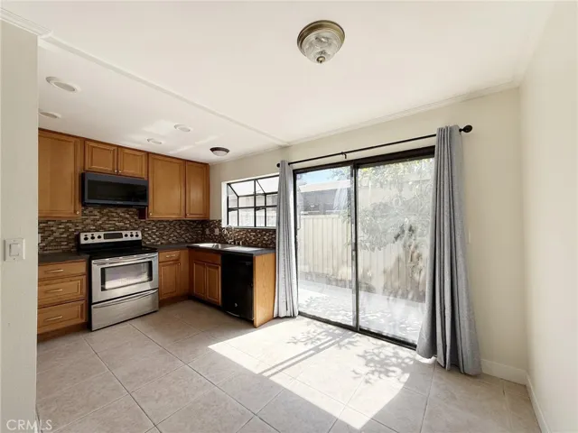 231 Springview, Irvine, California 92620