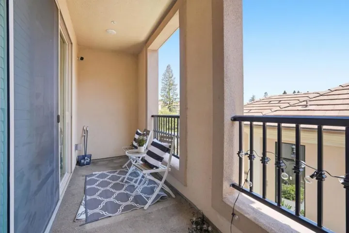 560 Saint Remi Terrace 1, Sunnyvale, California 94085