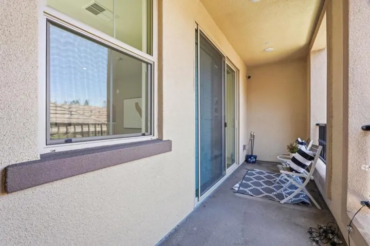 560 Saint Remi Terrace 1, Sunnyvale, California 94085