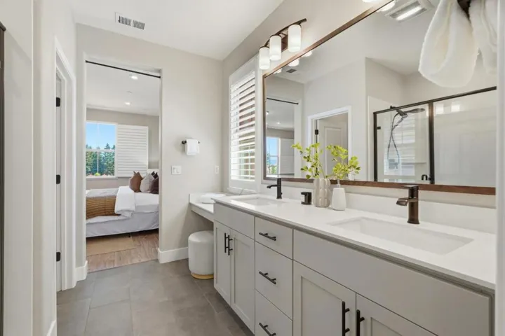 560 Saint Remi Terrace 1, Sunnyvale, California 94085