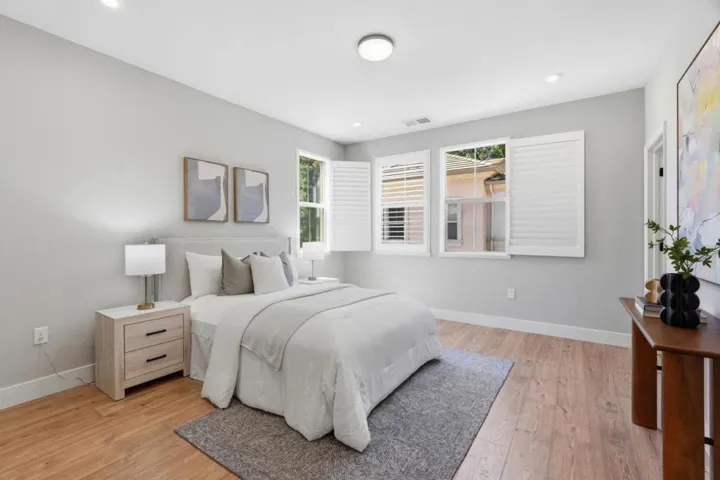 560 Saint Remi Terrace 1, Sunnyvale, California 94085